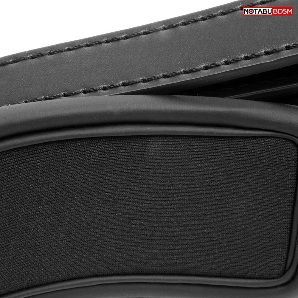 Черный мягкий ошейник с металлическим поводком (Цвет: черный)