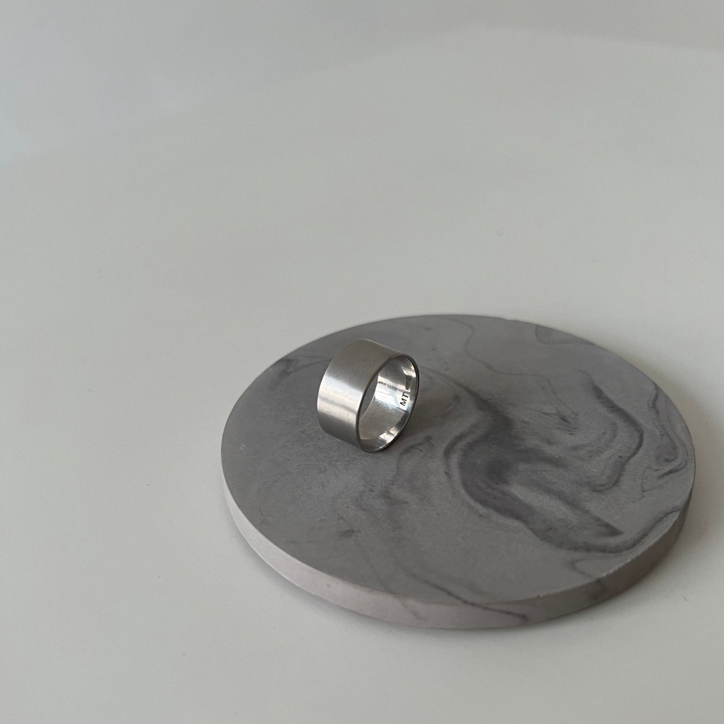 Кольцо Base 10 мм, матовое