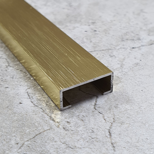 Фриз "браш" 20*8мм "DO-3" 3м Золото глянец П-обр. анод. алюм.