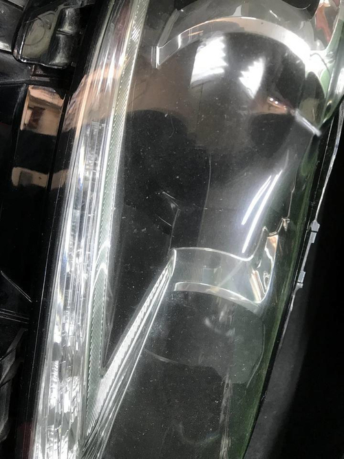 Стекло фары правое Lexus ES 6 (2015-2018)