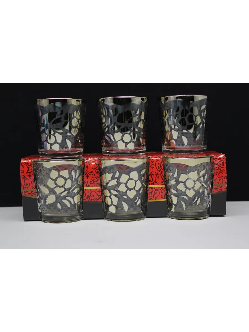 Стакан для напитков сока и воды