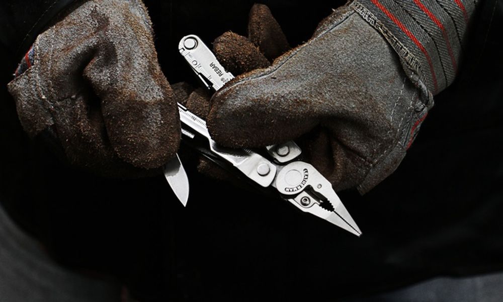 Leatherman Rebar серебристый 17 функций 116мм нержавеющая сталь (831560)