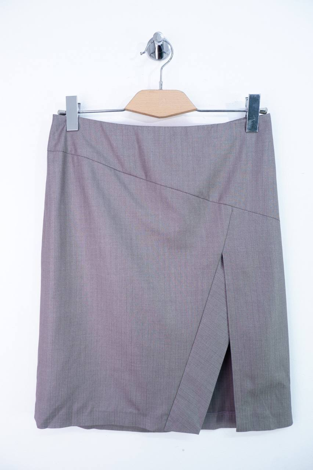 Юбка для лаконичного образа, визуально 46 размер