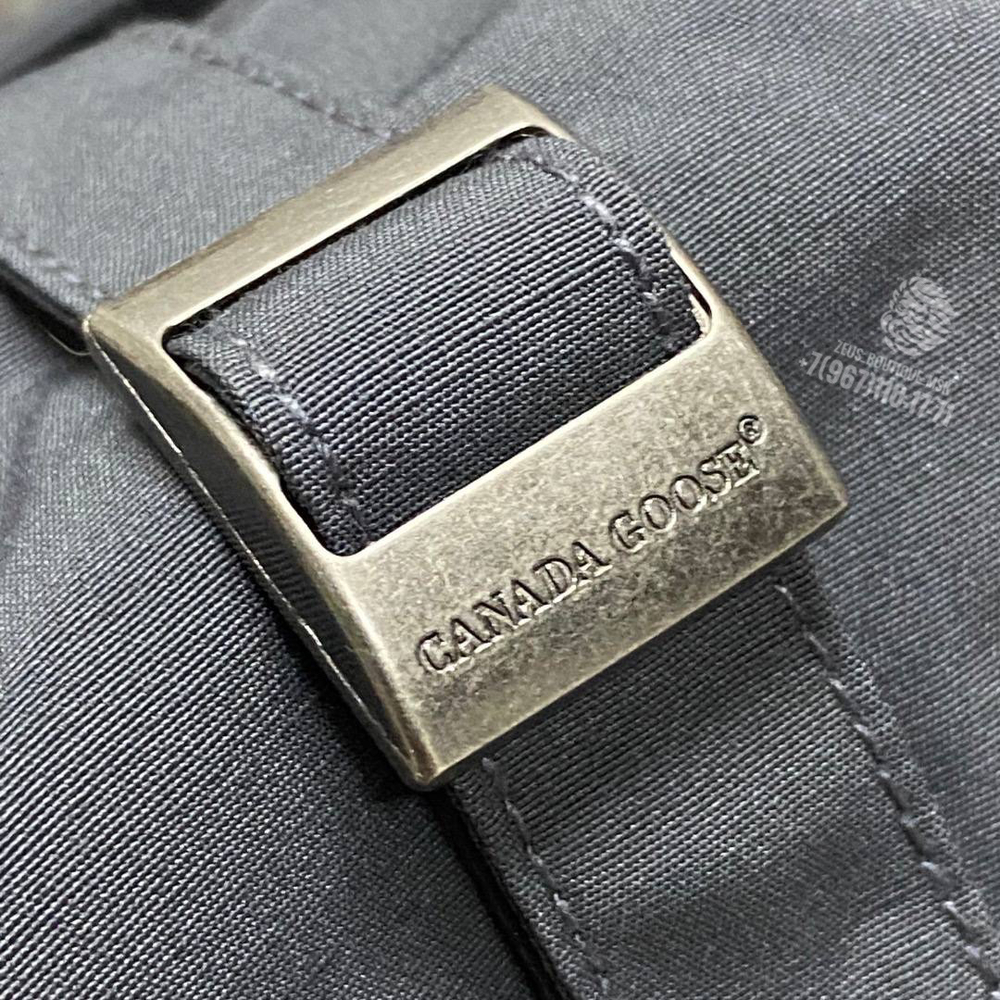 Пуховик Canada Goose