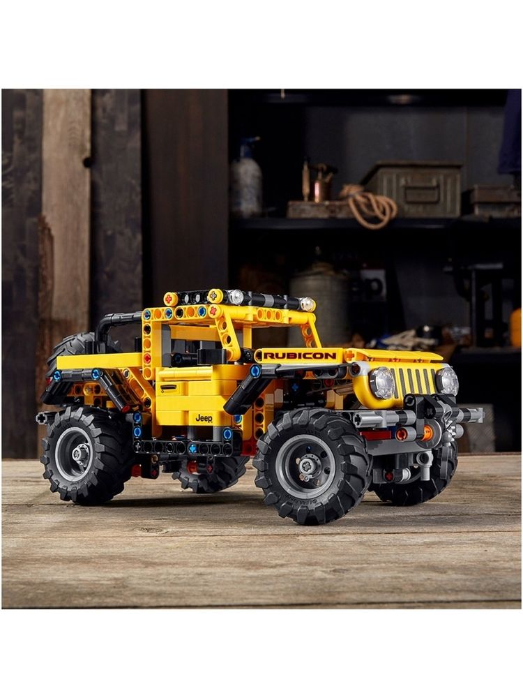 Конструктор LEGO Technic Jeep Wrangler 42122