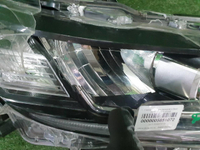 Битая Фара правая Toyota Land Cruiser Prado 150 (2017-н.в.) LED