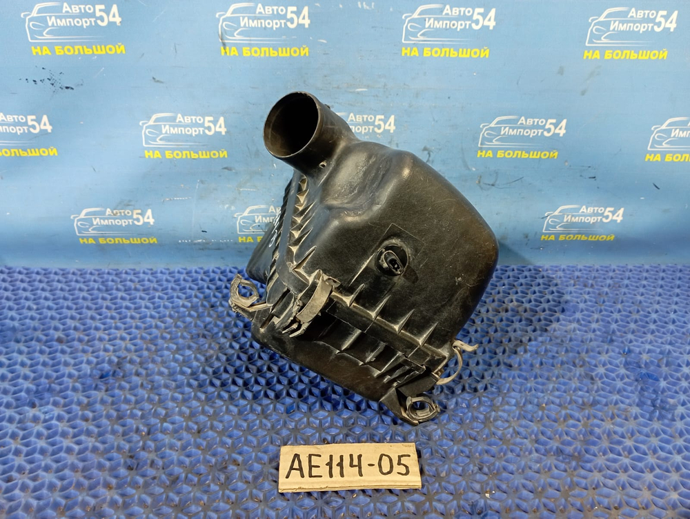 Корпус воздушного фильтра TOYOTA SPRINTER 1999