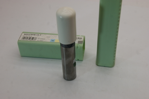 Фреза твердосплавная WALTER H3117018-13.7  z-3