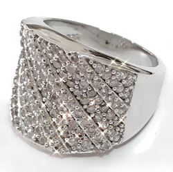 Ювелирное кольцо, женское, серебро, вставка из фианитов,25