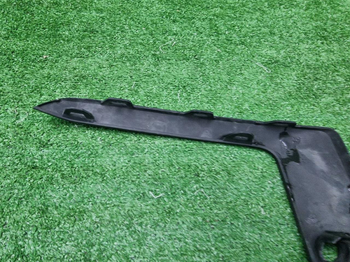 Накладка переднего бампера правая BMW X2 F39 17-23