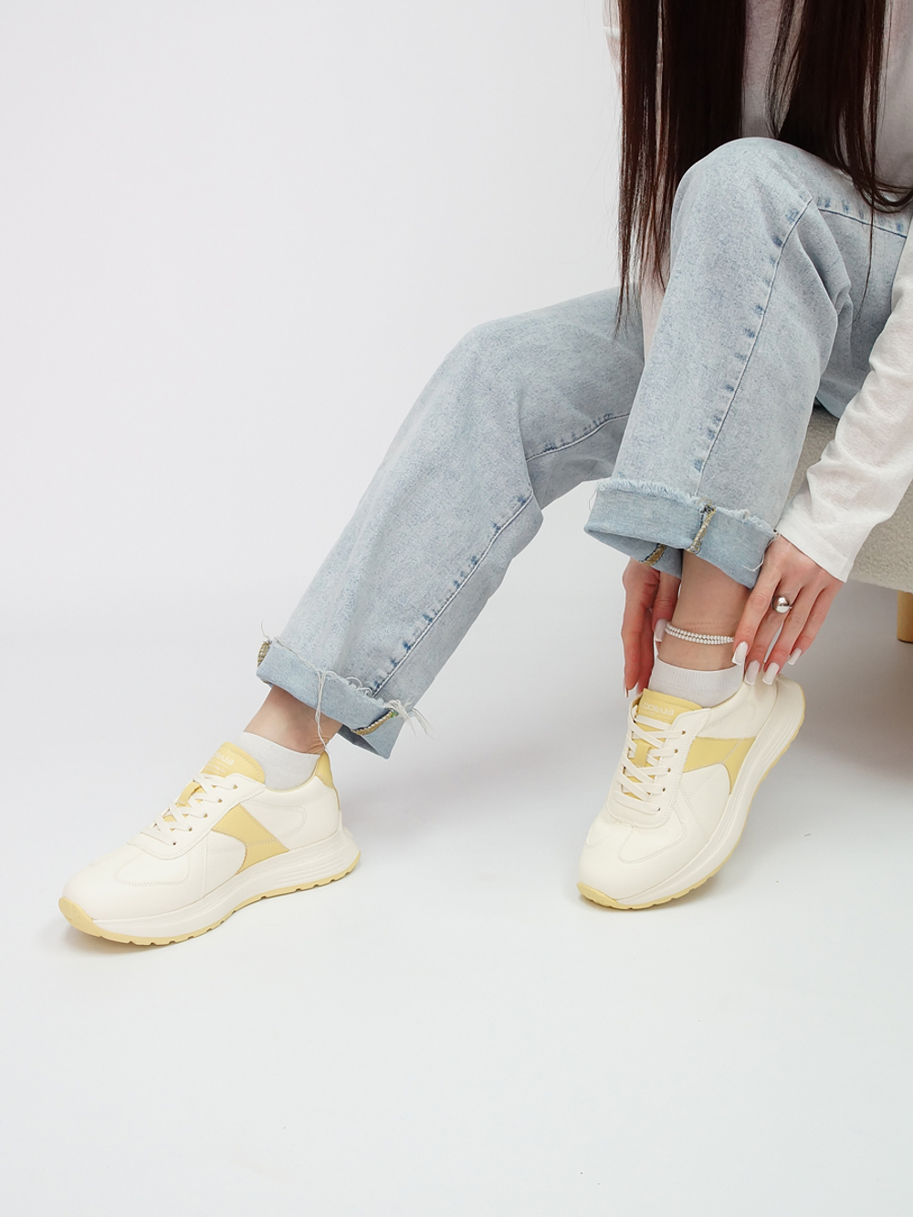 Кроссовки женские демисезонные