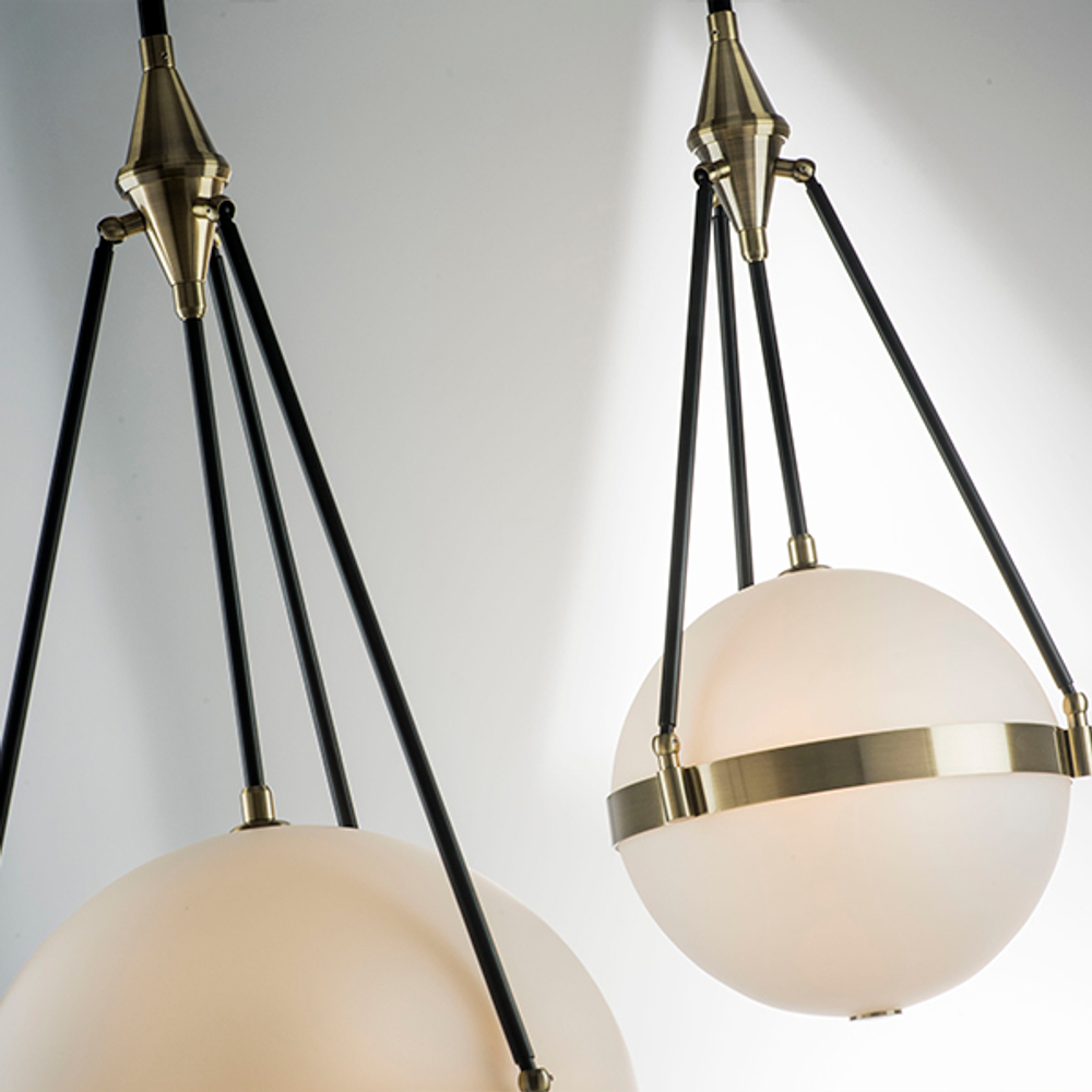 816047 Люстра MODENA 4х40W E27 ЛАТУНЬ/ЧЕРНЫЙ/БЕЛЫЙ