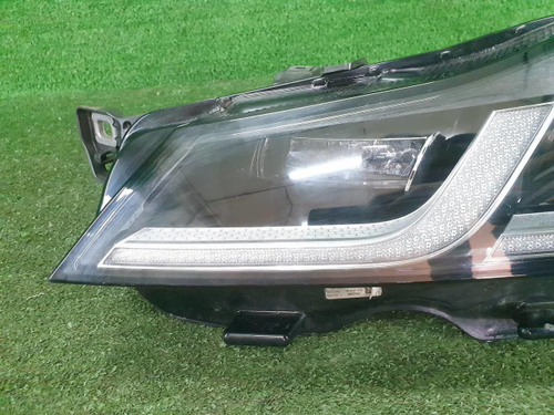 Фара левая Jaguar F-PACE (2020-н.в.) LED