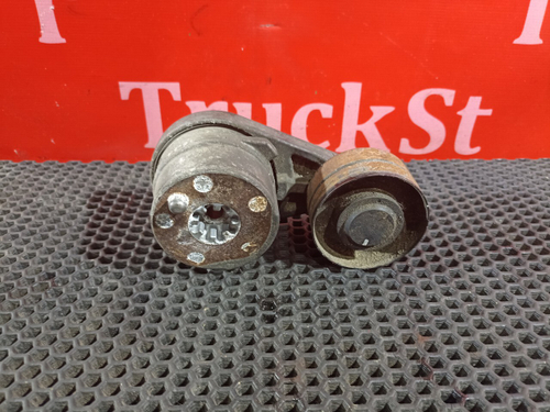 Ролик натяжитель приводного ремня