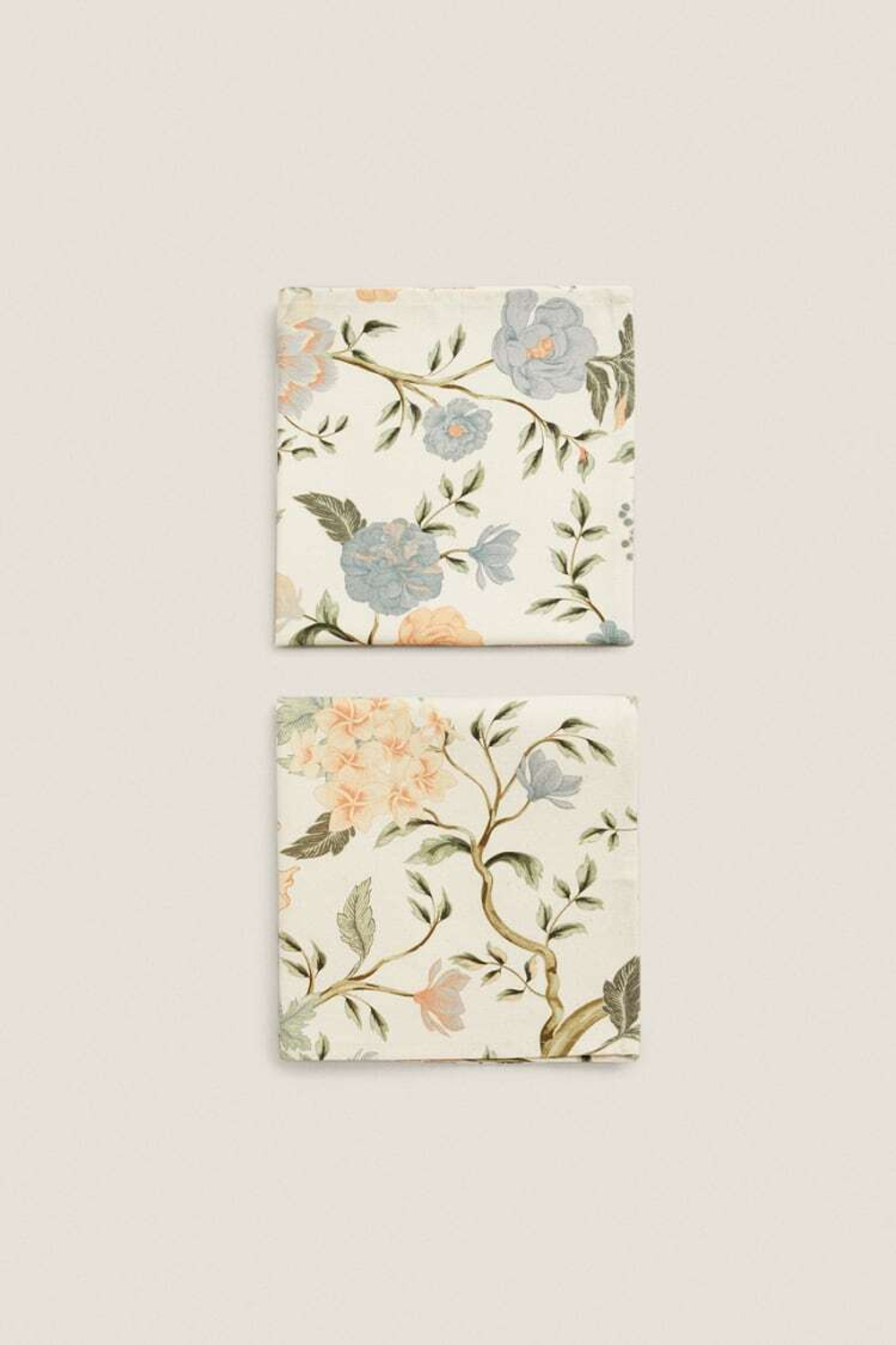 ZARA HOME УПАКОВКА САЛФЕТОК С ЦВЕТОЧНЫМ ПРИНТОМ (2 УПАКОВКИ), ЗЕЛЕНЫЙ/СИНИЙ