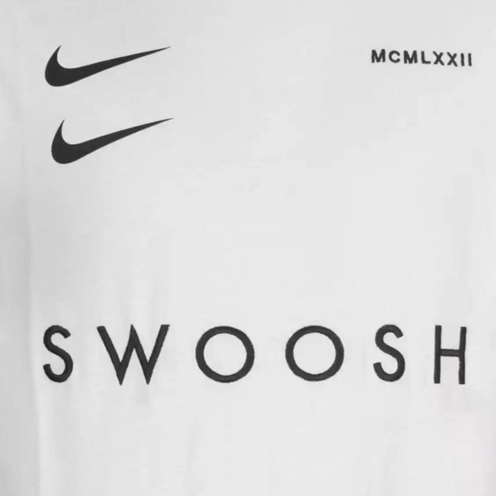 Футболка Nike Sportswear Swoosh