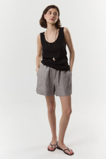 Шорты на резинке изо льна