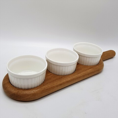 Набор соусников (200мл,D=82мм) на подставке из дерева с ручкой; дуб;L=290 (110);B=115;Н=25мм.