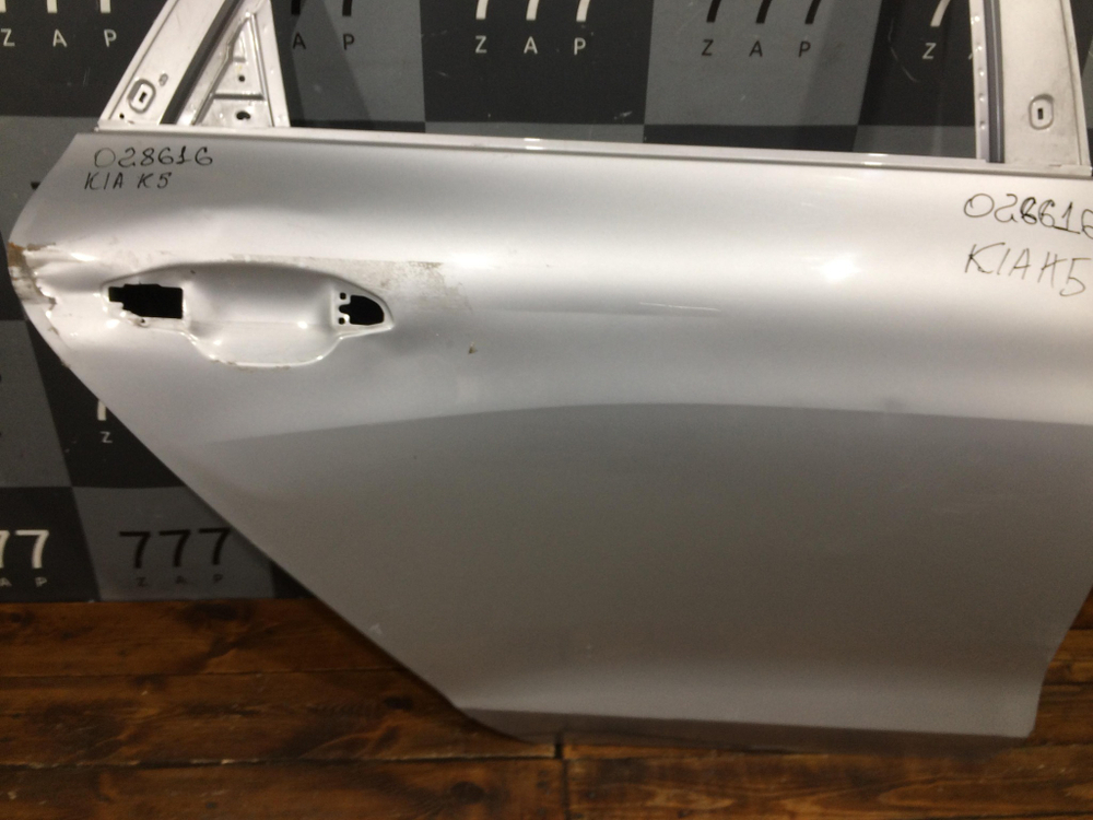 Дверь задняя правая Kia K5 20-нв Б/У Оригинал 77004L2000