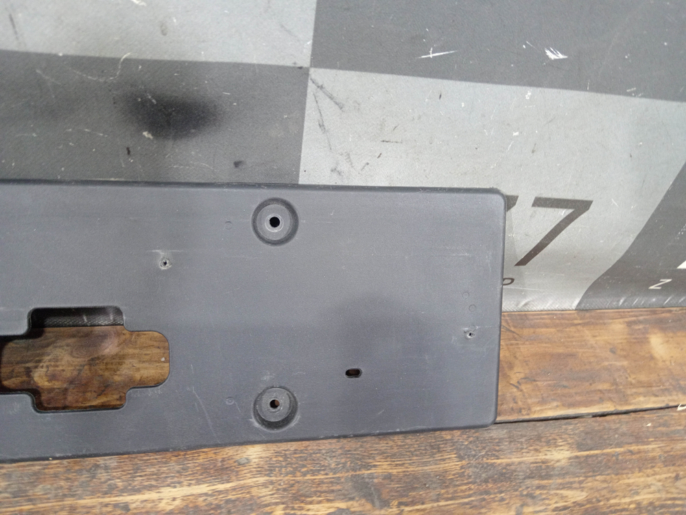 Площадка гос. номера задняя Geely Tugella 19-нв Б/У Оригинал 5060024600