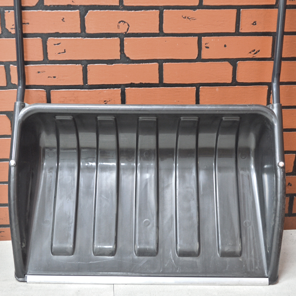 Скрепер-движок "Лавина" 700*465мм с алюм.планкой