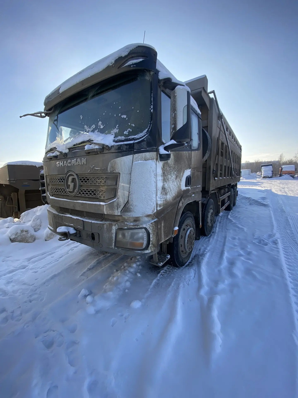 Shacman (Shaanxi) SX* 8x4 Самосвал SX33186V366 (Дизельный, 11,6 л, 423 л.с., МТ)