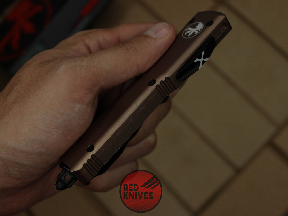 Нож Microtech Ultratech Helhound H/E - коричневая рукоять, черный клинок RK-369