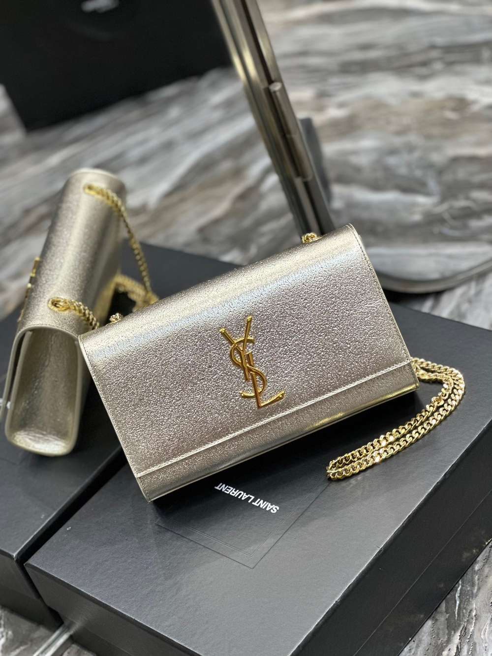 Saint Laurent Kate Medium Bag 24 cm