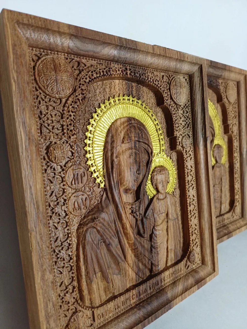 Освященная Икона Казанской Божией Матери 19x22.5см дуб -КПб