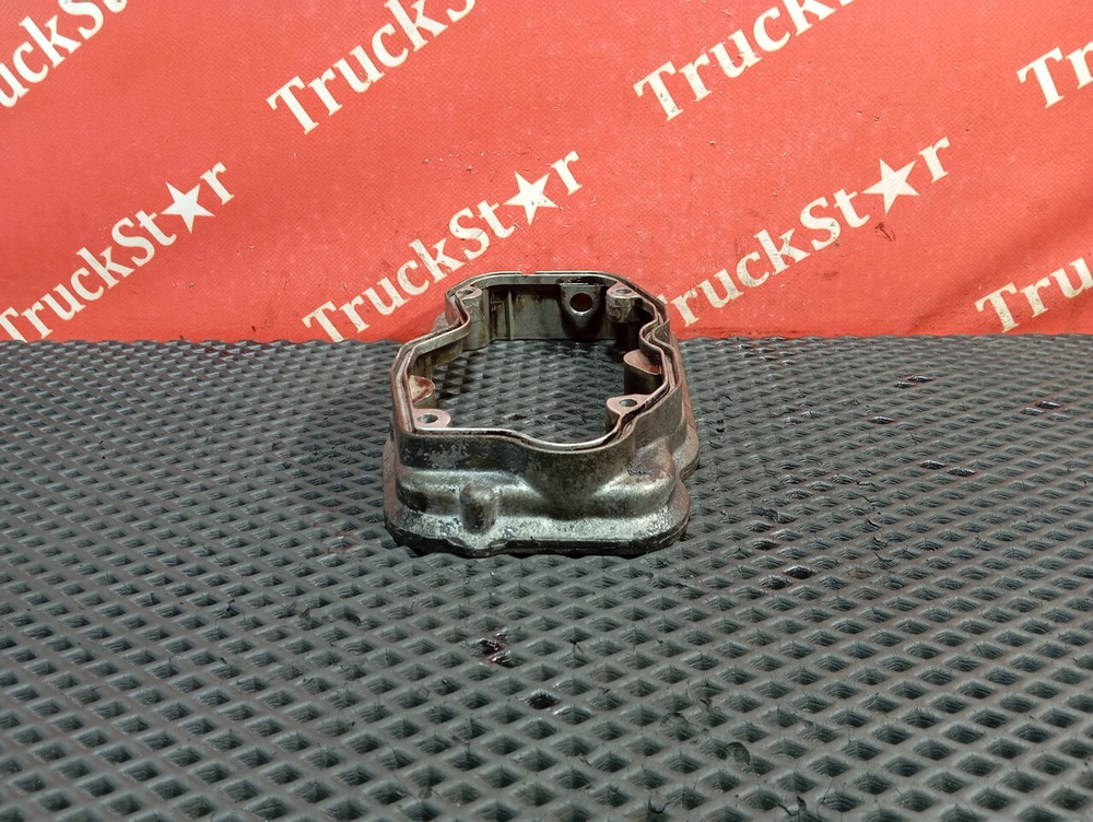 Проставка клапанной крышки