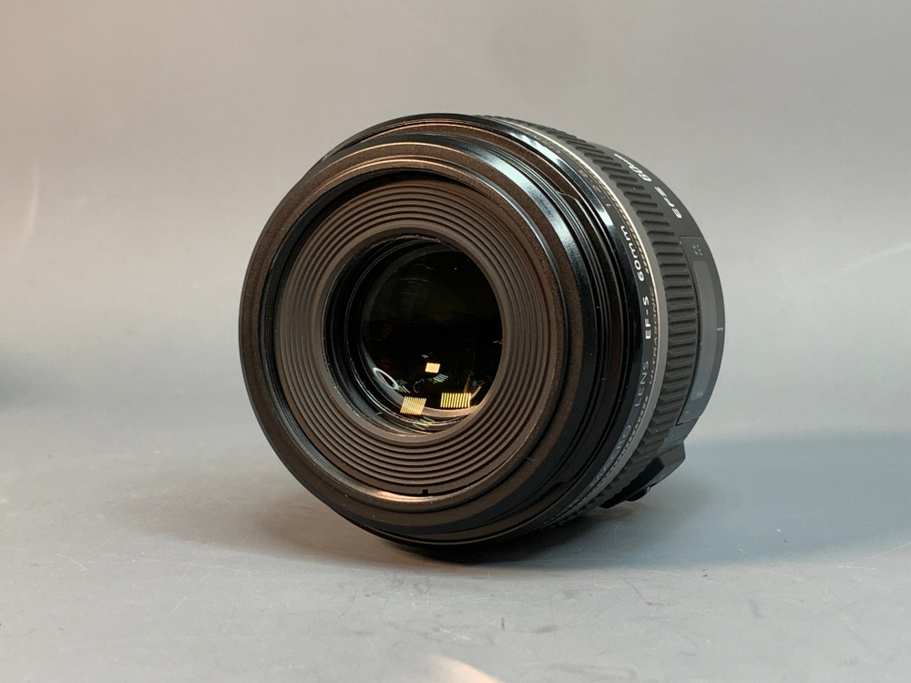 Canon EF-S 60mm 2.8 Macro USM