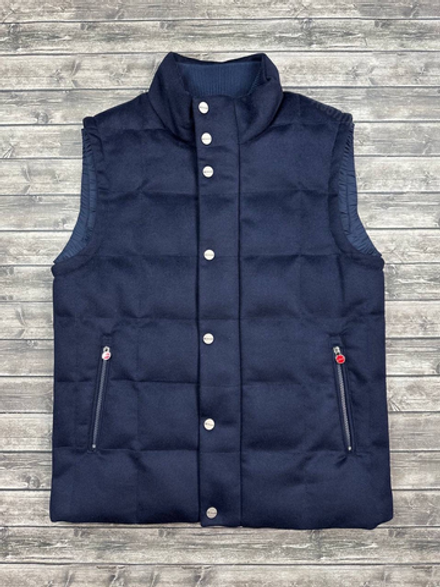 Пуховый жилет Kiton