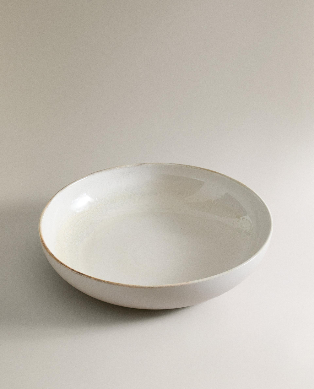 Zara Home блюдо сервировочное из каменной керамики, цвет бежевый, 31 см