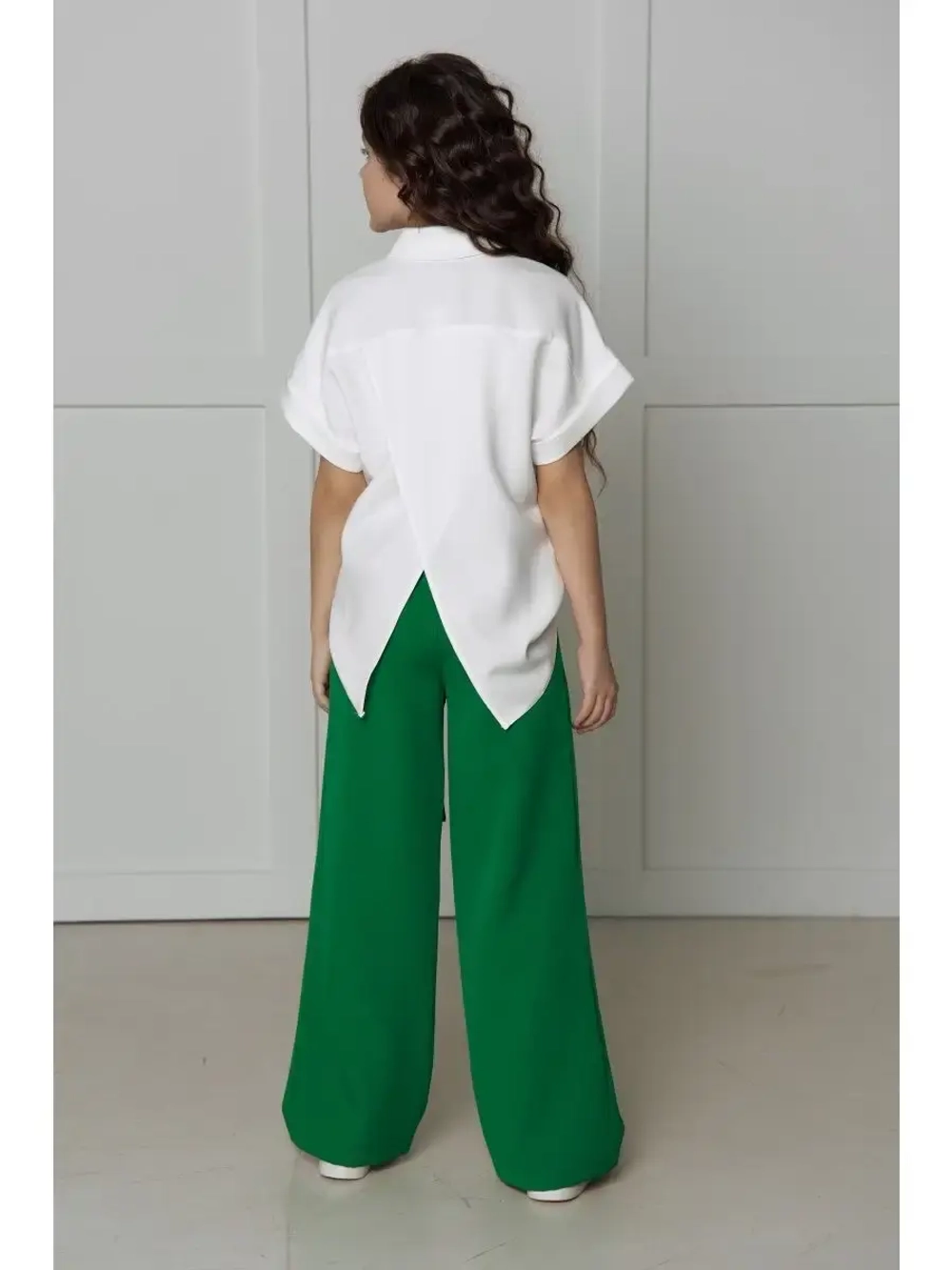 Костюм с брюками палаццо