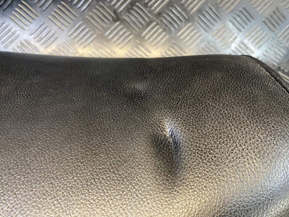 Сиденье водительское Suzuki Intruder VS750 VR51A