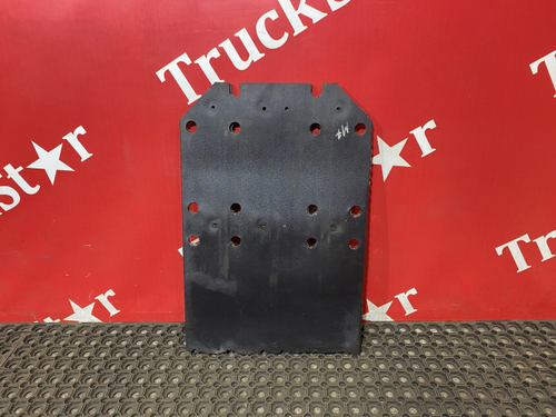 Брызговик крыла заднего