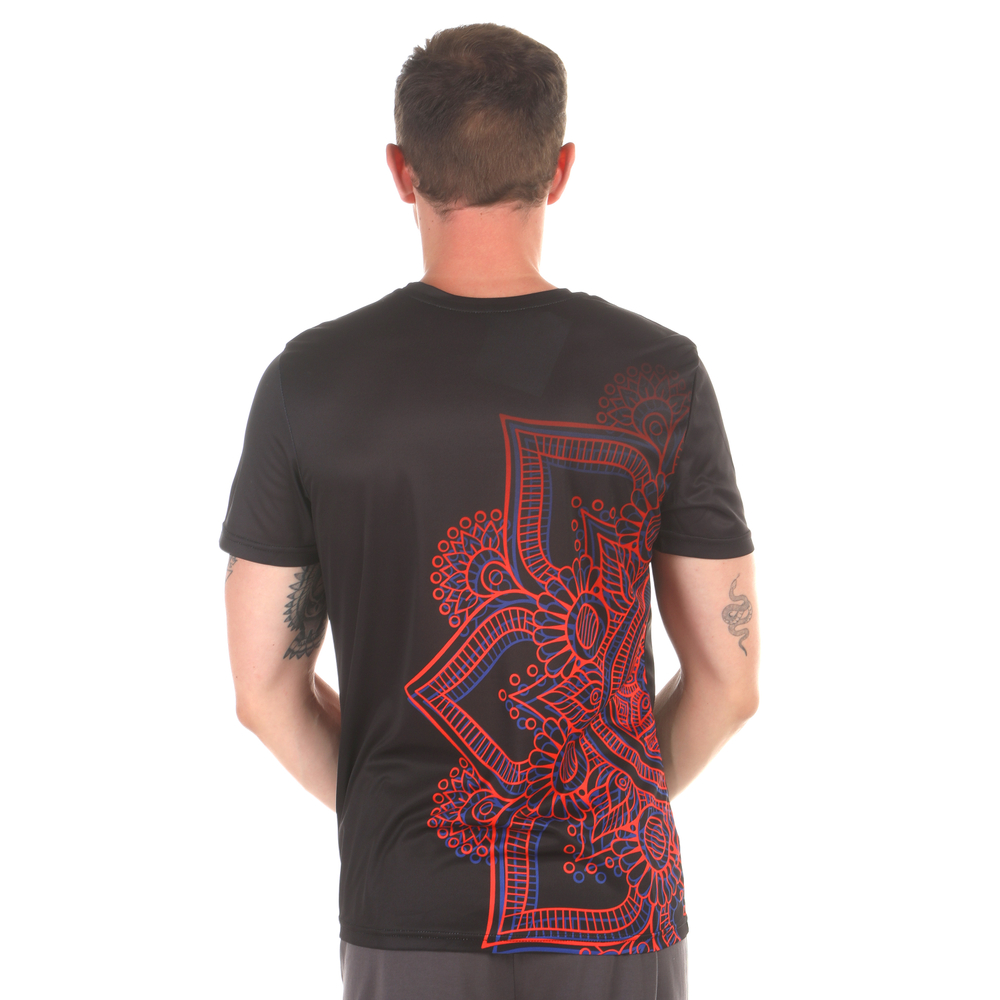 Мужская футболка черная с красно-синим узором Sesmik by Vlad Sedov VS003/VS0001