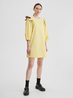 Платье с воланами светло-желтого цвета