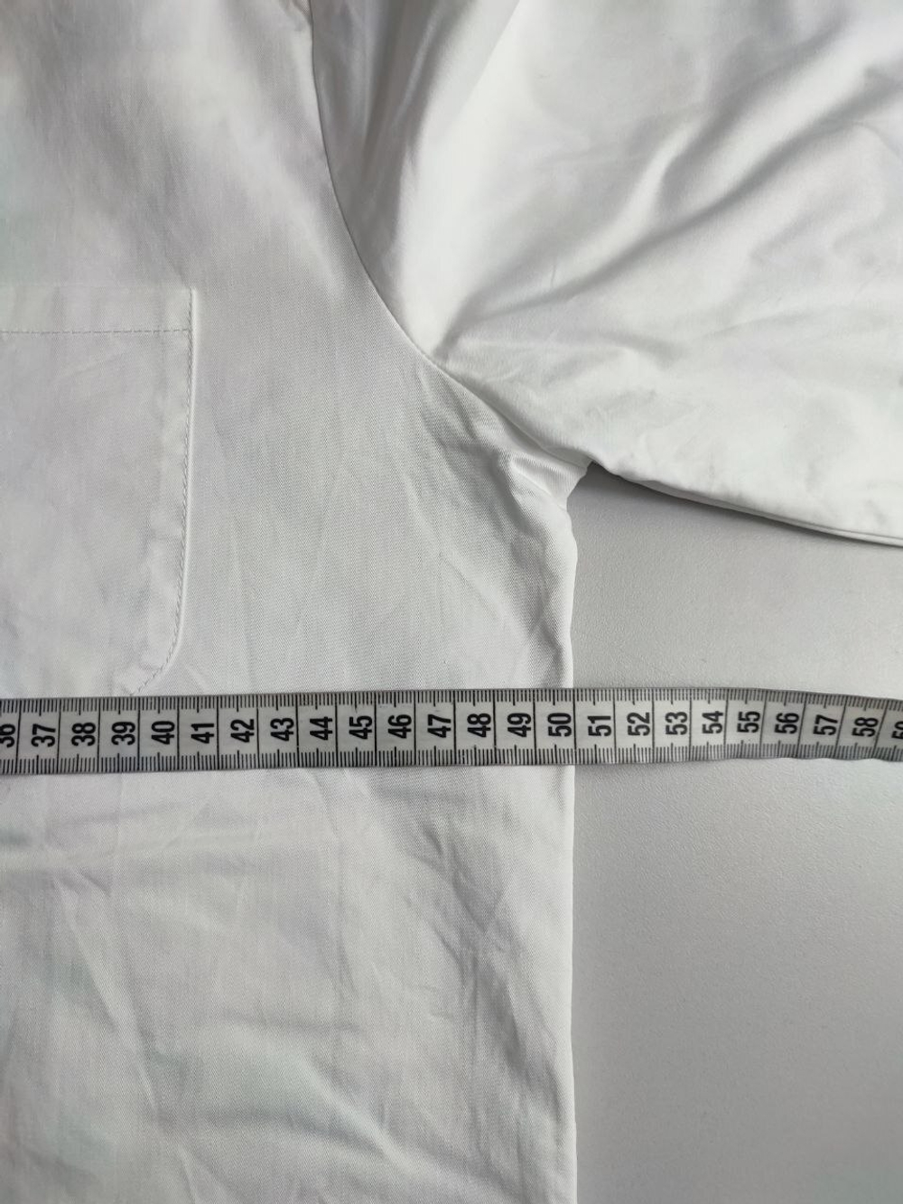 Рубашка лаконичного кроя 46-48 размер