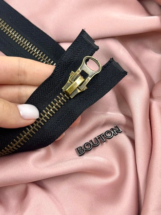 Молния черная двухзамковая с бронзовым массивным бегунком