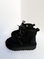 Замшевые ботинки Ugg, 23