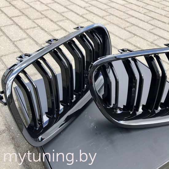 Решетка (ноздри) радиатора M5 LOOK GLOSSY BLACK для BMW 5 F10 F11