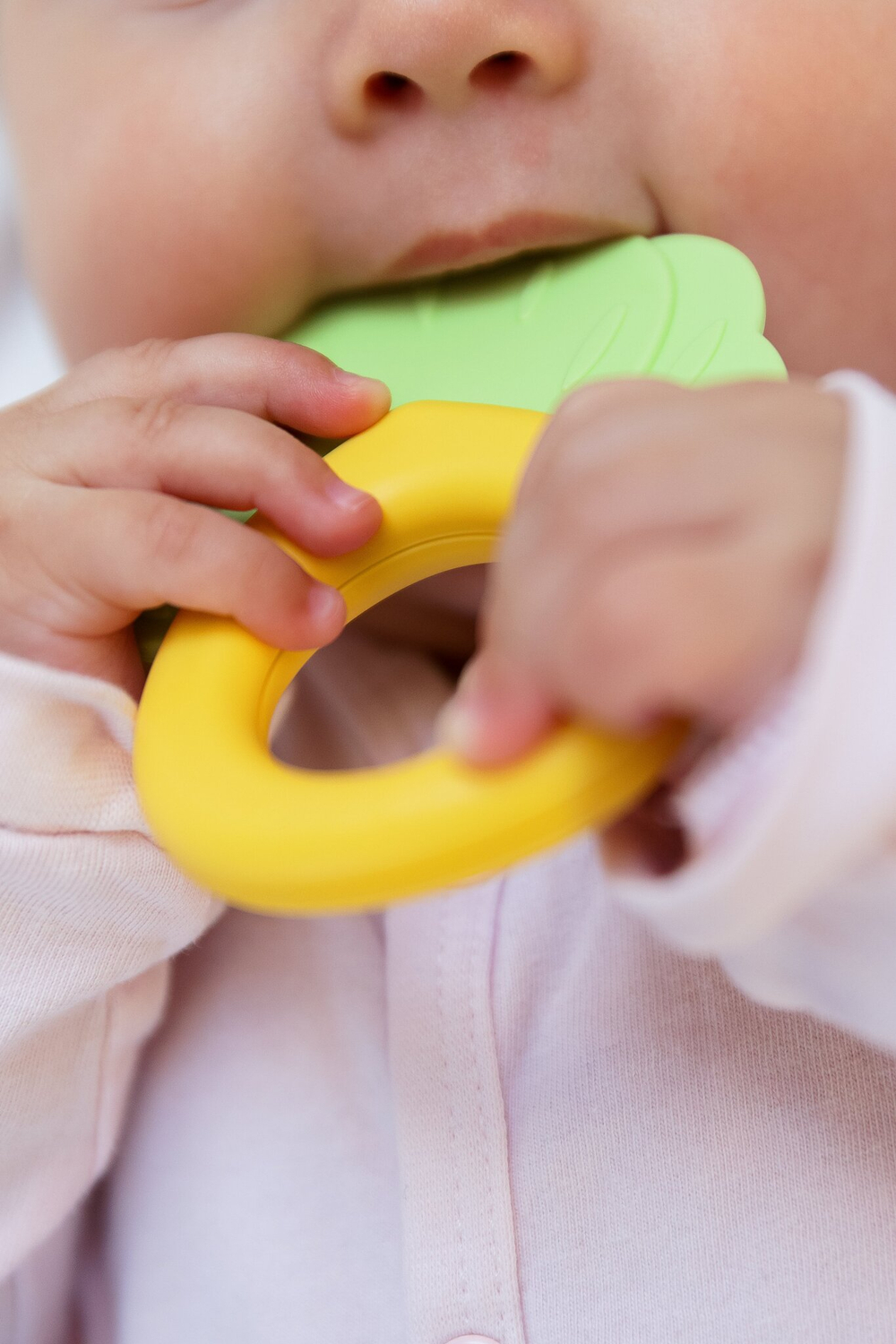 Погремушка "Репка" 1 шт ПОМА с 3 месяцев