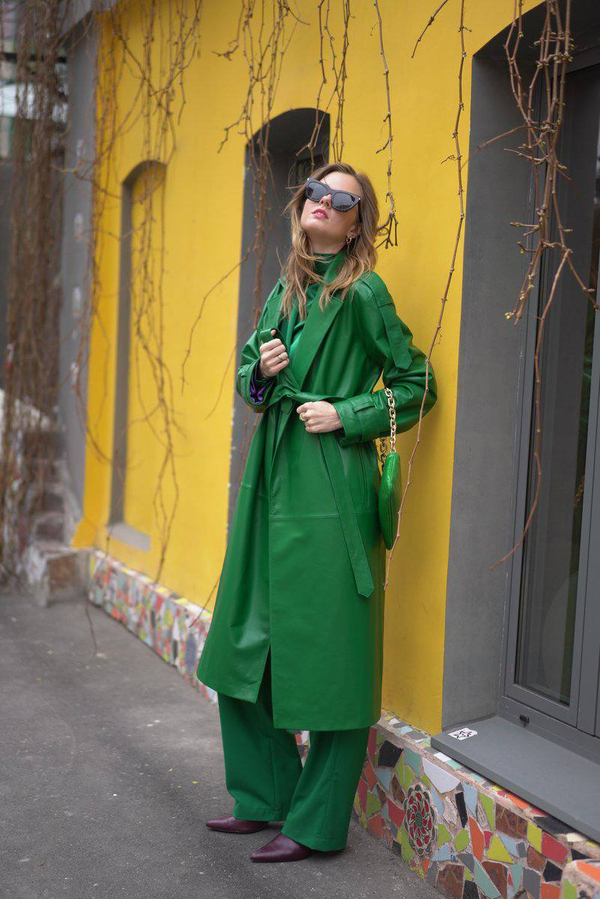 Тренч кожаный зеленый