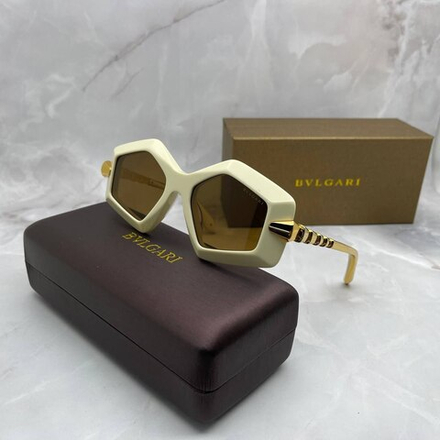 Солнцезащитные очки Bvlgari
