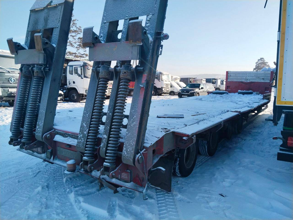 AMUR AMUR Полуприцеп тяжеловоз 4 оси LYR9708TDP (Не раздвижной)
