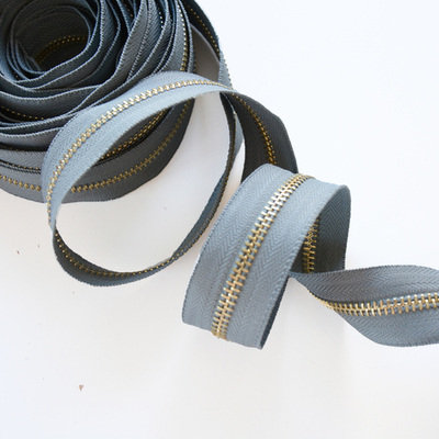 Молния металлическая №5, Светло-серый, цена за 10 см., золотое звено