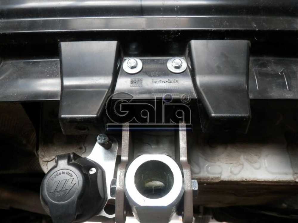 Фаркоп оцинкованный Galia B020A для BMW 5-Series седан F10 / универсал F11 2010-2016, BMW 5-Series GT F07 2010-2017(паспорт и сертификат в комплекте)(без электрики)