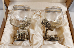 Набор из 2-х бокалов для коньяка "Охота на лося и Охота на кабана" (подарочный футляр)