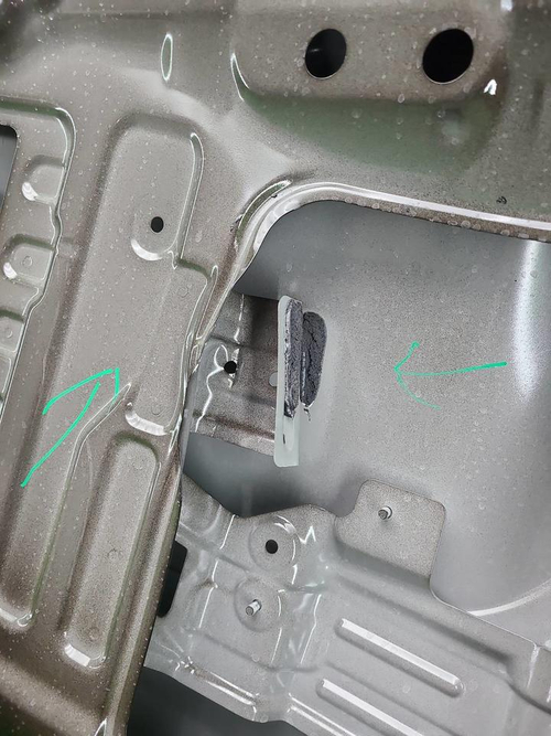 Крышка багажника Tank 500 (2021-н.в.)